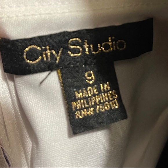 City Studio Floral Fit and Flare Gown Size 9 NWT - Picture 11 of 15